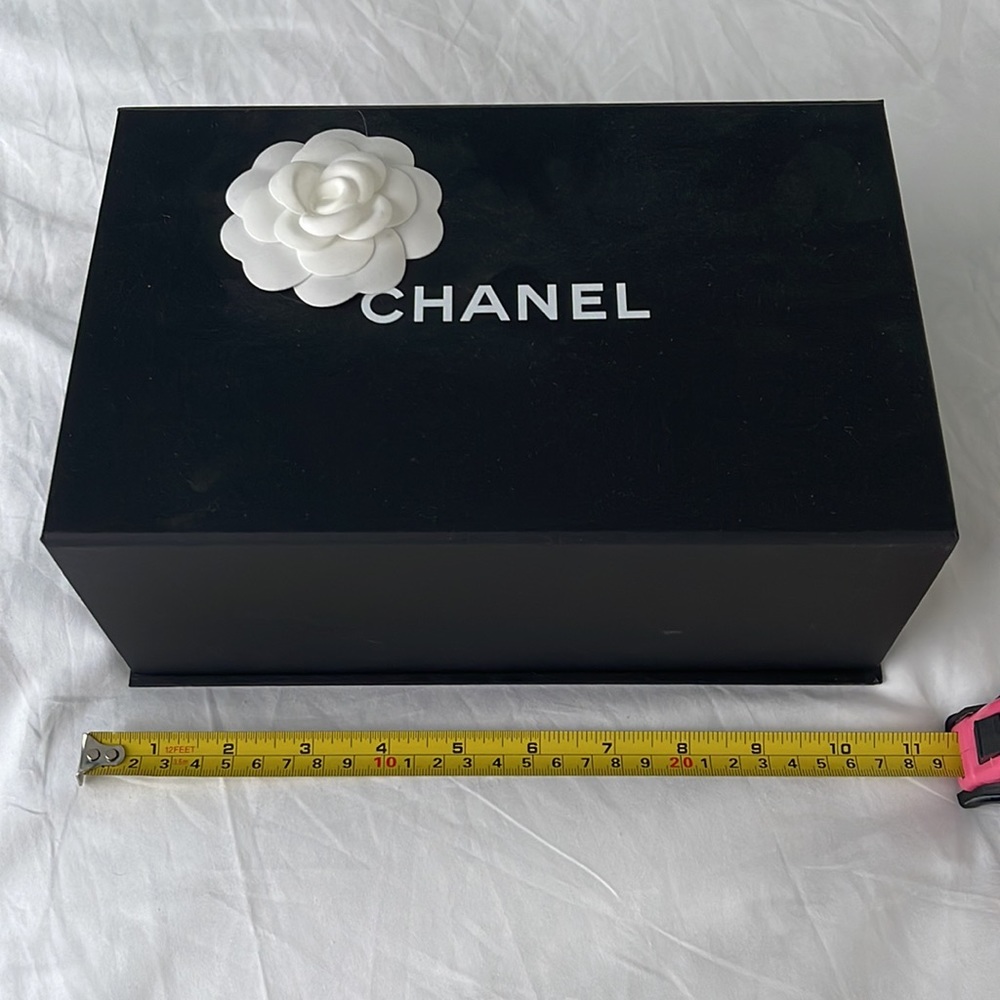 Chanel box